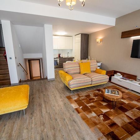 Luxapartment โปยานาบราซอฟ ภายนอก รูปภาพ