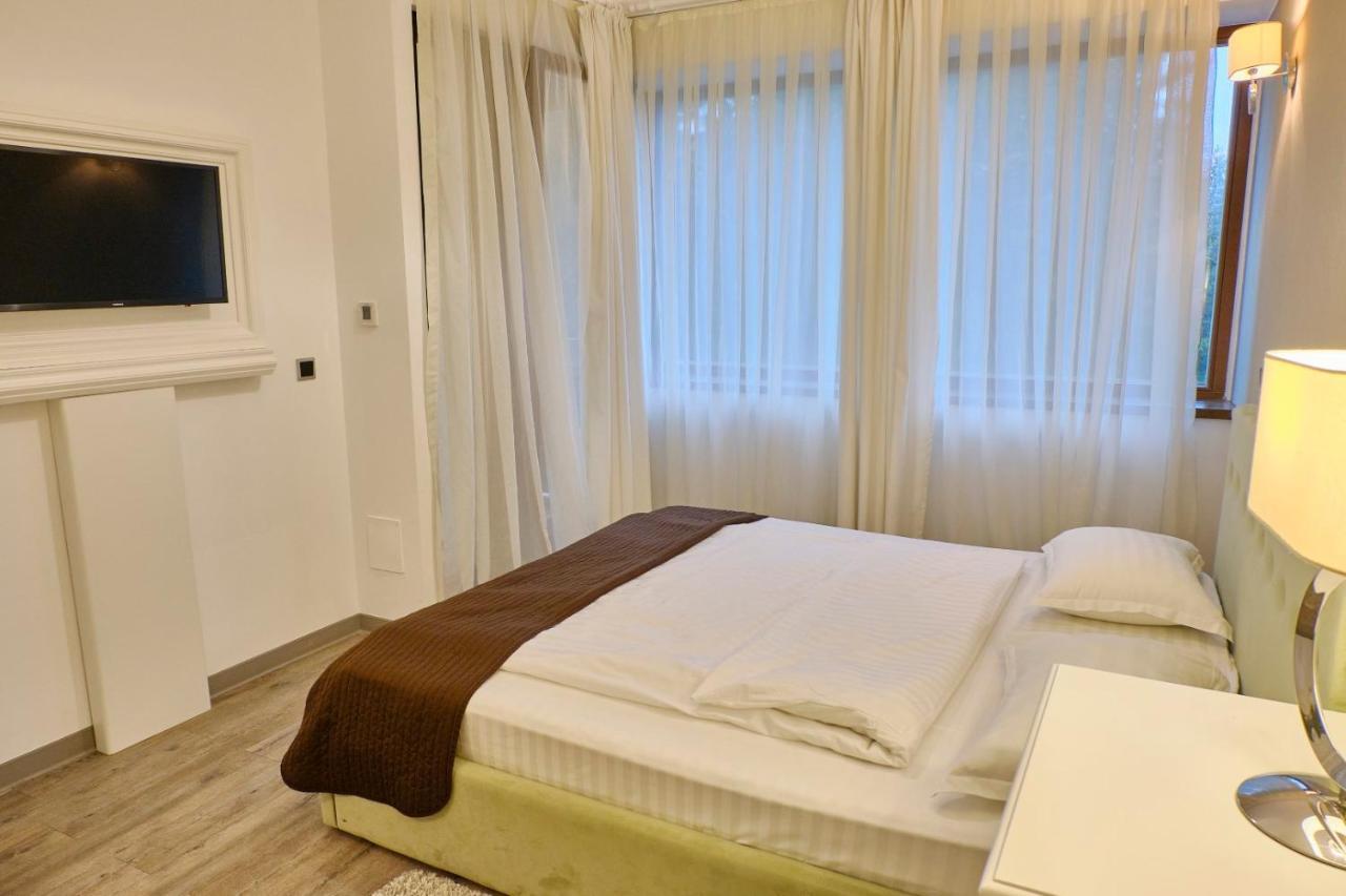 Luxapartment โปยานาบราซอฟ ภายนอก รูปภาพ