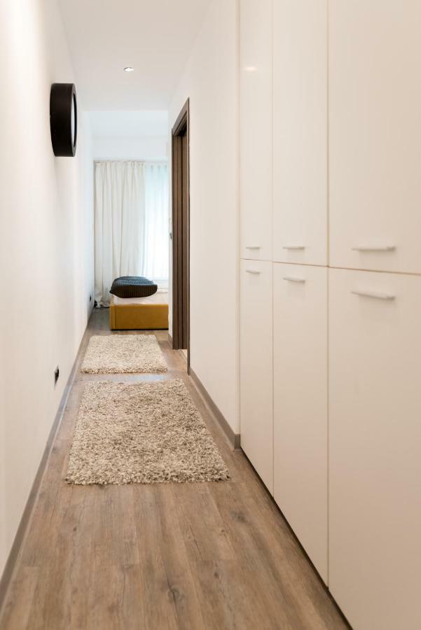 Luxapartment โปยานาบราซอฟ ภายนอก รูปภาพ